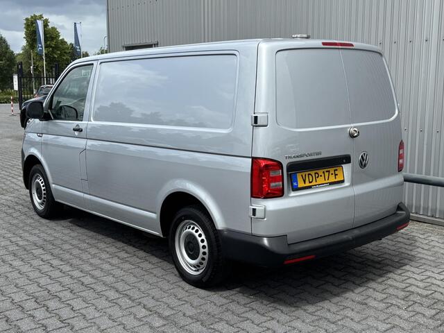 Volkswagen TRANSPORTER 2.0 TDI L1H1 Comfortline*AUTOM.*NAVI*CRUISE*APPLE
