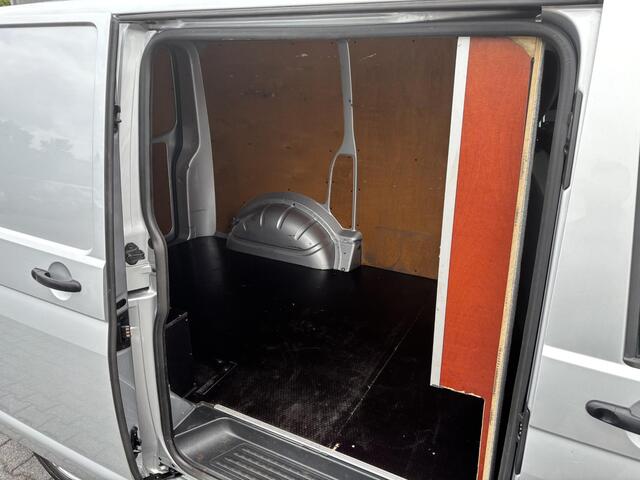 Volkswagen TRANSPORTER 2.0 TDI L1H1 Comfortline*AUTOM.*NAVI*CRUISE*APPLE