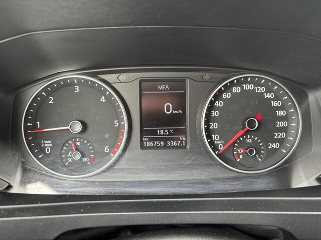 Volkswagen TRANSPORTER 2.0 TDI L1H1 Comfortline*AUTOM.*NAVI*CRUISE*APPLE