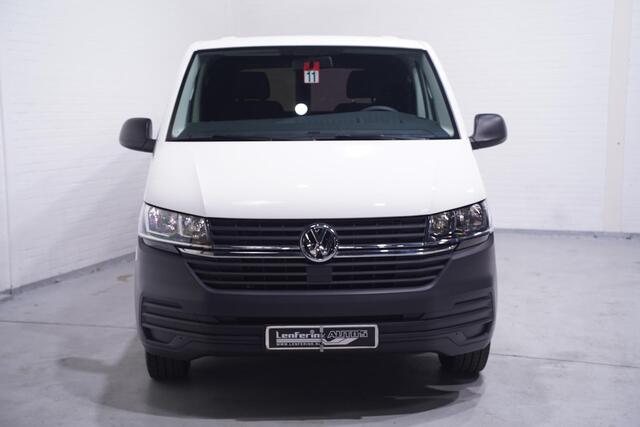 Volkswagen TRANSPORTER 2.0 TDI 110 pk L2H1 Airco, 2x Schuifdeur NAP, Trekhaak, Cruise Control, 2-Zits, 1e Eigenaar