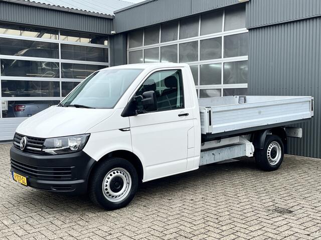 Volkswagen TRANSPORTER 2.0 TDI L2H1 150pk Pick up open laadbak Airco Cruise control Bluetooth trekhaak 2500 kg 1e eigenaar Dealer onderhouden P-up Bakwagen Doka Pritsche Ahk 2500kg