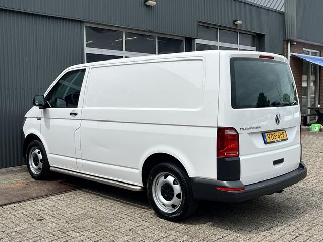 Volkswagen TRANSPORTER 2.0 TSI L1H1 Benzine Airco Cruise controle Navigatie Apple carplay Parkeerhulp achter 3-Persoons Bpm vrij voor particulier gebruik!!