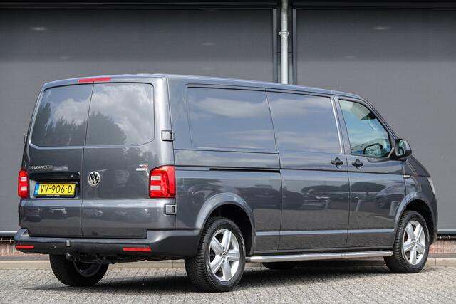 Volkswagen TRANSPORTER L2H1 2.0Tdi 180Pk DSG7 | 2xSchuifdeur | Leder | Trekhaak | Sidebars | 17''