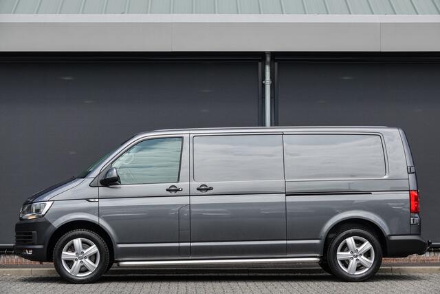 Volkswagen TRANSPORTER L2H1 2.0Tdi 180Pk DSG7 | 2xSchuifdeur | Leder | Trekhaak | Sidebars | 17''