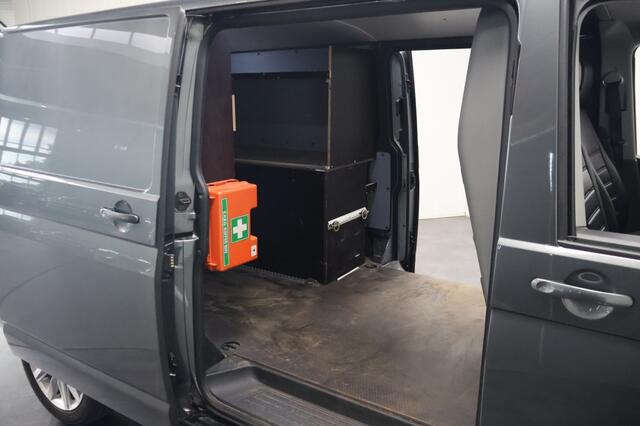 Volkswagen TRANSPORTER 2.0 TDI L2H1 Bulli 204PK Automaat | 15dkm NAP | Carplay