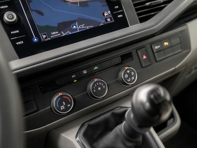 Volkswagen TRANSPORTER Kombi 2.0 TDI L1H1 (9 PERSOONS, LEDER, APPLE CARPLAY, GROOT NAVI, NIEUWE APK, ELEK RAMEN, CRUISE, TREKHAAK, NIEUWSTAAT)