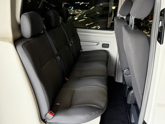 Volkswagen TRANSPORTER Dubbele cabine | Nieuw model | Trekhaak | Carplay | Navi | Cruise | Airco | LM velgen