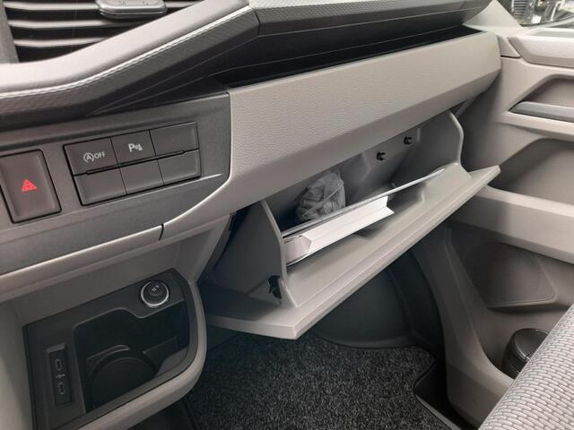 Volkswagen TRANSPORTER 150pk Automaat L2H1 28 Highline Navigatie Apple Carplay Cruise control Airco 3-Zits Euro6
