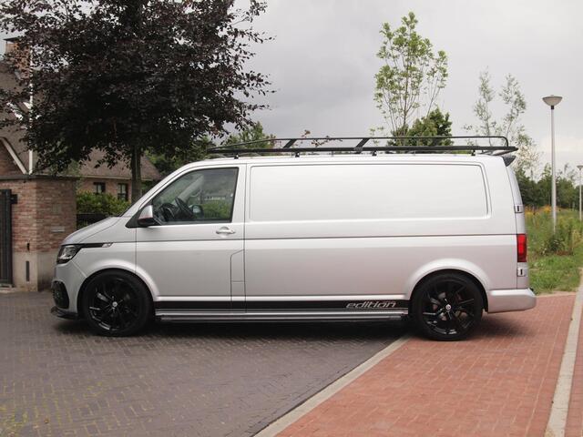 Volkswagen TRANSPORTER 2.0 TDI L2H1 32 | 150PK | Koppejan Edition | Camera | Trekhaak | Cruise Control | Apple Carplay | Imperiaal | Automaat |