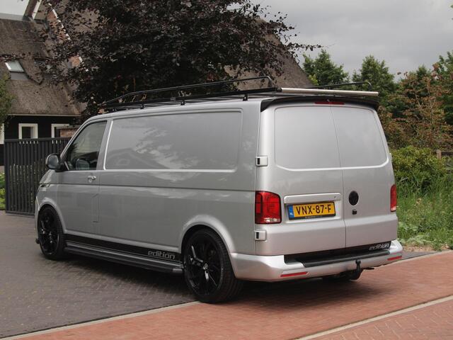 Volkswagen TRANSPORTER 2.0 TDI L2H1 32 | 150PK | Koppejan Edition | Camera | Trekhaak | Cruise Control | Apple Carplay | Imperiaal | Automaat |