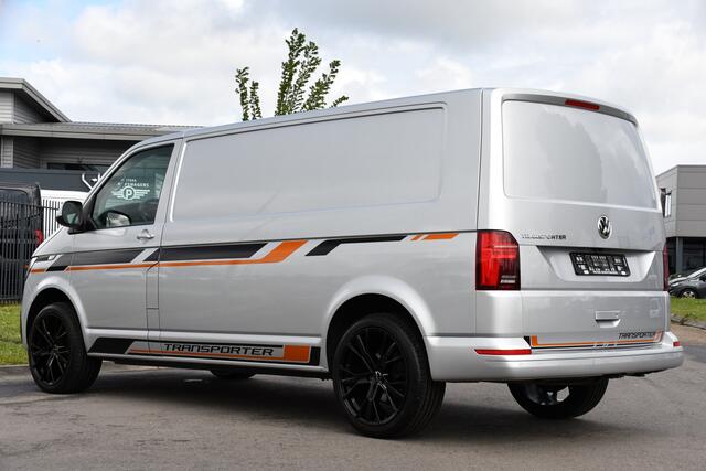 Volkswagen TRANSPORTER 2.0 TDI L2H1 30 Highline PB Edition Adaptieve Cruise, Carplay, Camera, 150pk, Automaat, LED, Multimedia, Sensoren, Uniek!