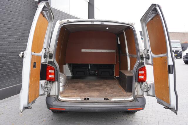Volkswagen TRANSPORTER 2.0 TDI 150PK Automaat EURO 6 - Airco - Navi - Cruise - ¤ 13.950,- Excl.