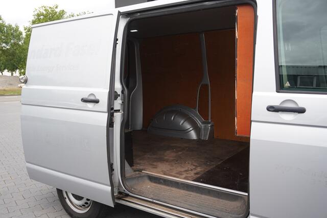 Volkswagen TRANSPORTER 2.0 TDI 150PK Automaat EURO 6 - Airco - Navi - Cruise - ¤ 13.950,- Excl.