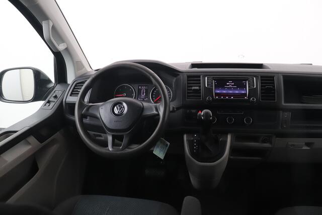 Volkswagen TRANSPORTER 2.0 TDI Aut L2H1 Comfortline Trekhaak Betimmerd Camera
