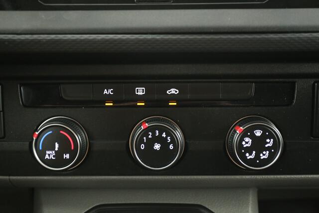 Volkswagen TRANSPORTER 2.0 TDI L1H1 150PK Automaat Airco Cruise Carplay PDC 3 Persoons LED