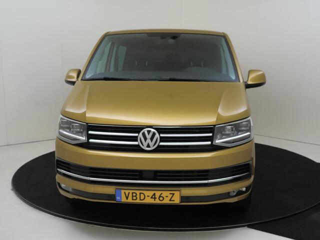 Volkswagen TRANSPORTER 2.0 TDI L2H1 DC Highline 199PK DSG | Navigatie | Camera | Trekhaak | Leder | DC