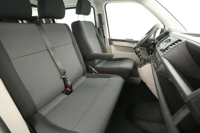 Volkswagen TRANSPORTER 2.0 TDI L2H1 Dubbele Cabine Airco Cruise 6 Persoons Elektrpakket Sidebar Trekhaak
