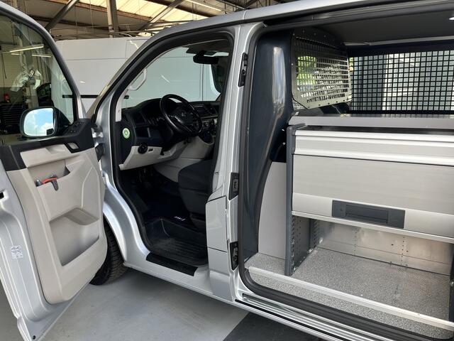 Volkswagen TRANSPORTER 2.0 TSI L2H1 Dubbele Schuifdeur Airco Cruise controle Bpm vrij Trekhaak Klep achter Omvormer Kastinrichting Standkachel Euro 6 Benzine Ideaal voor ombouw naar Camper !!