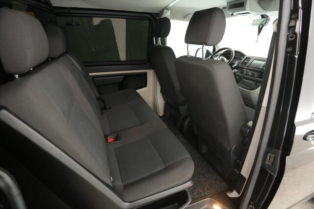 Volkswagen TRANSPORTER 2.0 TDI L2H1 | Dubbele Cabine | 5 Persoons | 140PK Airco ACC Camera Carplay PDC 17''LMV Trekhaak|