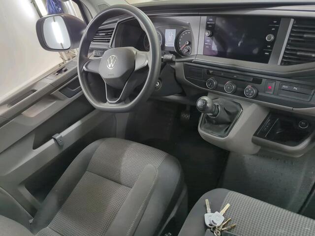 Volkswagen TRANSPORTER 6.1 - 2.0 TDI L1H1 Imperiaal / Trekhaak / Navigatie