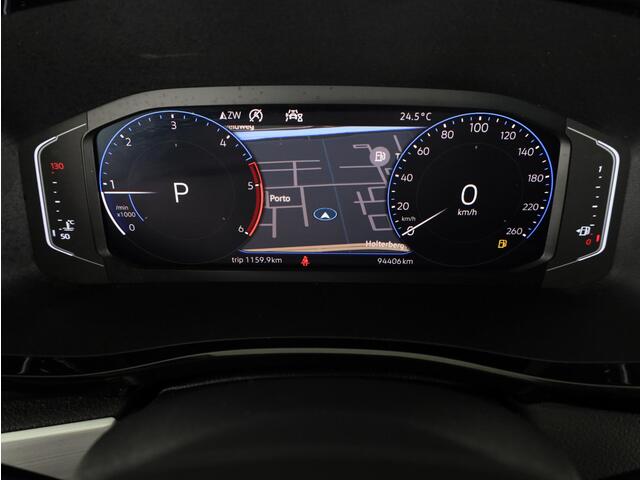 Volkswagen TRANSPORTER 2.0 TDI L2H1 30 DC Bulli 150 PK AUTOMAAT NAVI | TREKHAAK | SIDEBARS | DUBBEL CABINE