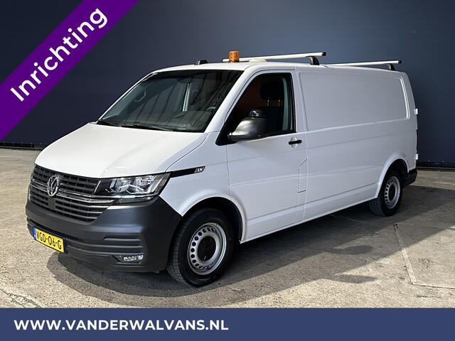 Volkswagen TRANSPORTER 2.0 TDI 150pk L2H1 Inrichting Euro6 Airco | Apple Carplay | Android Auto | Cruisecontrol | 2500kg Trekhaak Dakdragers, Parkeersensoren