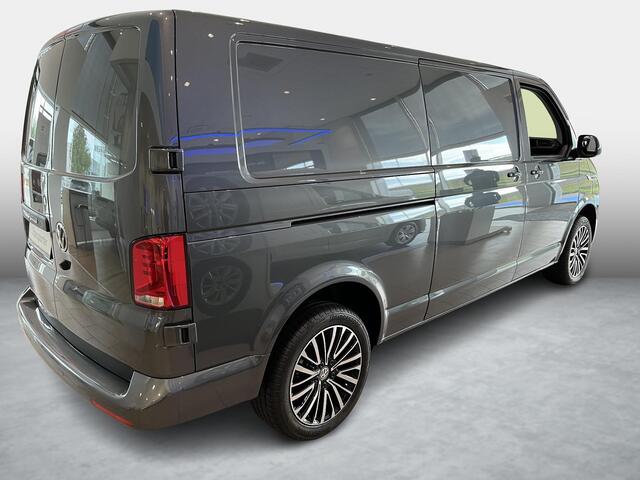 Volkswagen TRANSPORTER Bedrijfswagens Highline 2.0 TDI L2H1 28 110 kW / 150PK DSG VW Bedrijfswagens Transporter Highline 2.0 TDI L2H1 28 110 kW / 150PK Multifunctioneel stuurwiel | Armleuningen voor beide voorstoelen | Navigatiesysteem Discover Media (10") inclusief streaming &