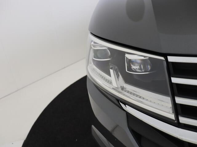 Volkswagen TRANSPORTER Bedrijfswagens Highline 2.0 TDI L2H1 28 110 kW / 150PK DSG VW Bedrijfswagens Transporter Highline 2.0 TDI L2H1 28 110 kW / 150PK Multifunctioneel stuurwiel | Armleuningen voor beide voorstoelen | Navigatiesysteem Discover Media (10") inclusief streaming &
