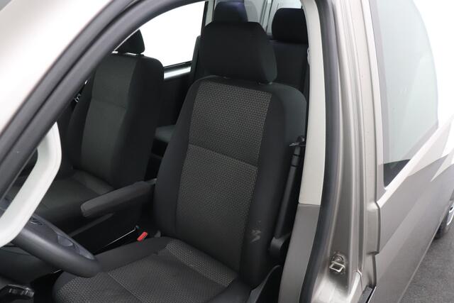 Volkswagen TRANSPORTER 2.0 TDI L2H1 DC Bulli 5-Pers Navi Carplay Adapt.Cruise