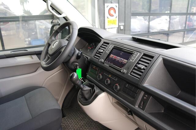 Volkswagen TRANSPORTER 2.0 TDI L2H1 102 PK | Sortimo | Airco | Cruise