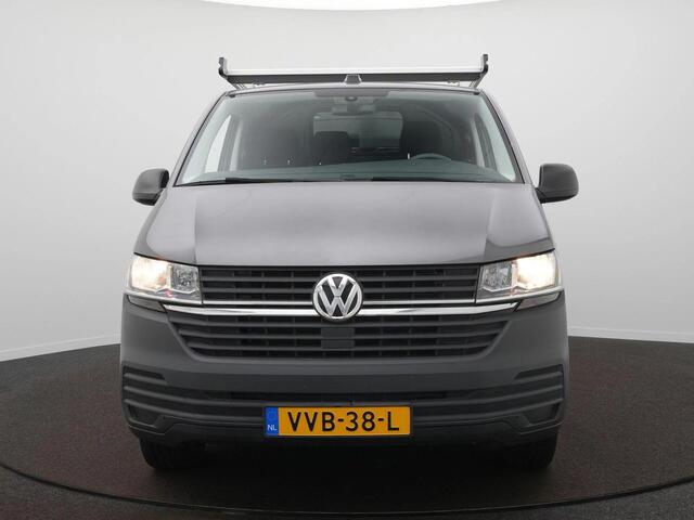 Volkswagen TRANSPORTER 2.0 TDI L2H1 110PK Airco | Navigatie ( Appel carplay / Andriod auto ) | Trekhaak |