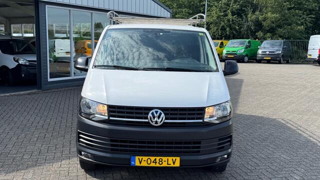 Volkswagen TRANSPORTER 2.0 TDI 75KW 102PK L2H1 EURO 6 AIRCO/ TREKHAAK/ RVS IMPERIAAL/ 100% DEALERONDERHOUDEN