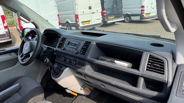 Volkswagen TRANSPORTER 2.0 TDI 75KW 102PK L2H1 EURO 6 AIRCO/ TREKHAAK/ RVS IMPERIAAL/ 100% DEALERONDERHOUDEN