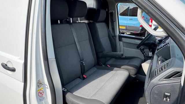 Volkswagen TRANSPORTER 2.0 TDI 75KW 102PK L2H1 EURO 6 AIRCO/ TREKHAAK/ RVS IMPERIAAL/ 100% DEALERONDERHOUDEN