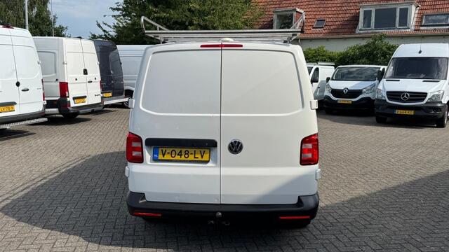 Volkswagen TRANSPORTER 2.0 TDI 75KW 102PK L2H1 EURO 6 AIRCO/ TREKHAAK/ RVS IMPERIAAL/ 100% DEALERONDERHOUDEN