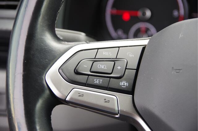 Volkswagen TRANSPORTER 2.0 TDI L2 150PK AUT. DC-5P, LED, 2X SCHUIFDEUR, TREKHAAK, NAVI, CRUISE, LEDER STUUR, PARKEERSENSOREN, MISTLAMPEN, DUBBELE CABINE