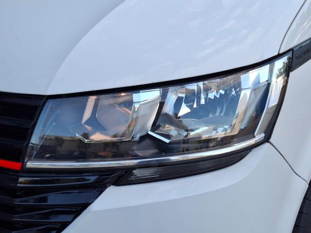Volkswagen TRANSPORTER 2.0 TDI L2H1 30 DC VERLAAGD / SPOILERS IN KLEUR / AIRCO / CRUISE / DUBBEL CABINE