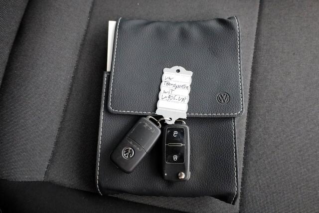 Volkswagen TRANSPORTER 2.0 TSI 150pk Benzine L2H3 Trendline Airco/Camera/Camper? BPM-VRIJ 03-2019