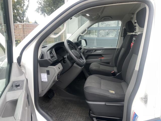 Volkswagen TRANSPORTER 2.0 TDI 150PK DSG Dierenambulance
