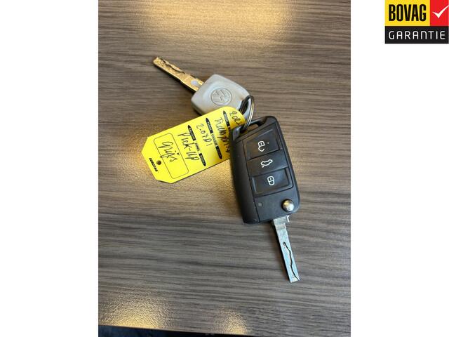 Volkswagen TRANSPORTER 2.0 TDI L2H1 DC 28 Pick Up , Dubbel Cabine 110kw ( Airco, centrale vergrendeling, Trekhaak) RIJKLAARPRIJS!