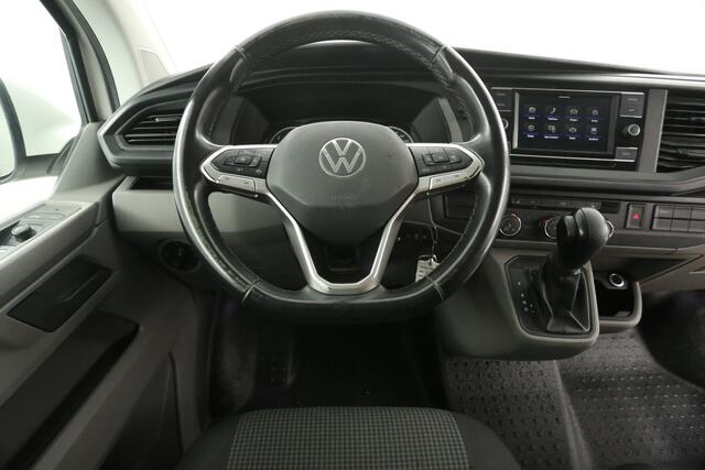 Volkswagen TRANSPORTER 2.0 TDI 150PK L2H1 Automaat | Airco | Camera | Carplay | Cruise | 3 Persoons | Trekhaak | Schuifdeur L+R | 18''LMV