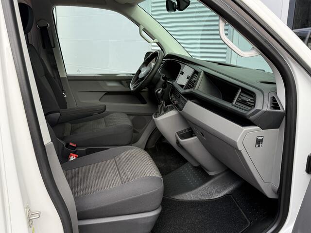 Volkswagen TRANSPORTER 2.0 TDI L2H1 30 DC Highline | Camera | Trekhaak | Automaat