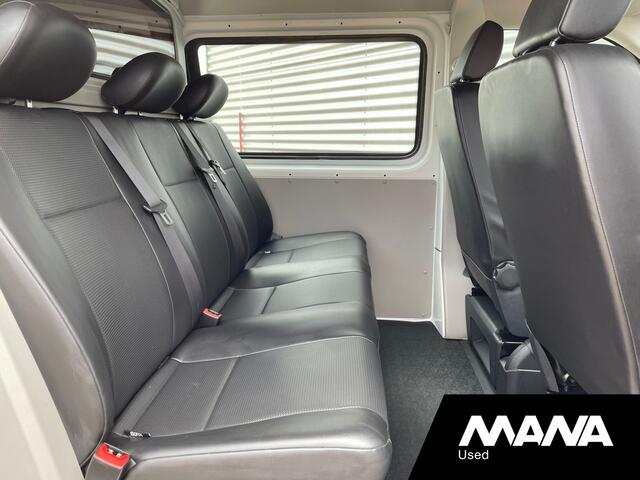 Volkswagen TRANSPORTER 2.0TDI L2H1 102PK DC Comfortline 5 Zits Airco Trekhaak