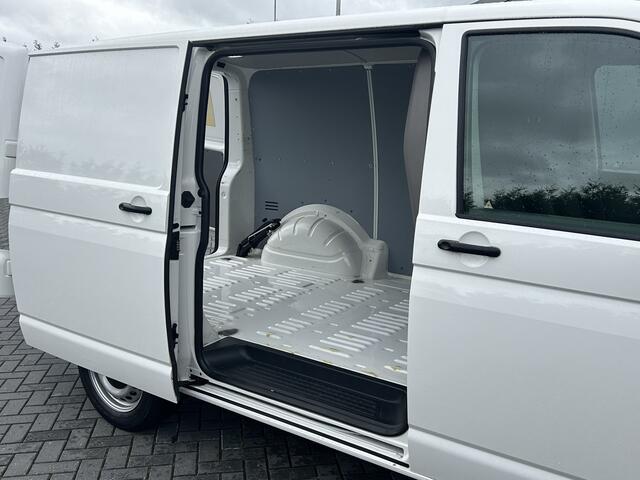 Volkswagen TRANSPORTER 2.0 TDI 111 PK COMFORTLINE / L1H1 / 1e EIGENAAR / 84.168 KM !! / AIRCO / CRUISE / BLUETOOTH