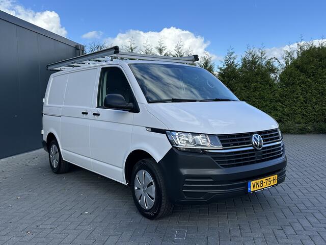 Volkswagen TRANSPORTER 2.0 TDI / L1H1 / 1e EIG. / IMPERIAAL / TREKHAAK / AIRCO / BIJRIJDERSBANK / PDC