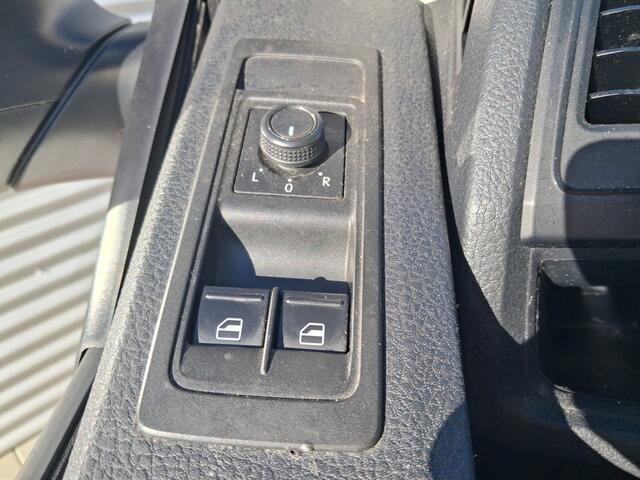 Volkswagen TRANSPORTER 2.0 TDI L1H1 Economy Business | Nieuw Binnen! | Airco | Trekhaak |