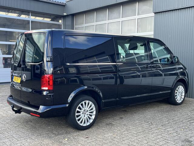 Volkswagen TRANSPORTER 2.0 TDI L2H1 DC 150PK Airco Cruise controle Telefoonverbinding Trekhaak 2500kg trekgewicht Apple carplay Navigatiesysteem schuifdeur Euro 6 DC 1e eigenaar Dealer onderhouden