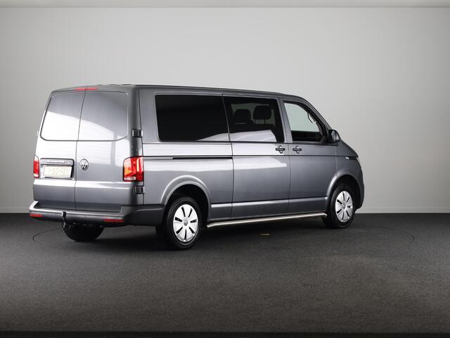 Volkswagen TRANSPORTER 2.0 TDI L2H1 28 Highline DC 110PK | Dubbele cabine | Trekhaak | Navigatie
