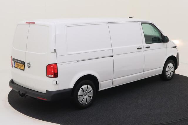 Volkswagen TRANSPORTER 2.0 TDI L2H1 Comfortline Navigatie / Trekhaak / Cruise control