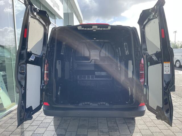 Volkswagen TRANSPORTER 2.0 TDI L1H1 28 Life 150PK handgeschakeld